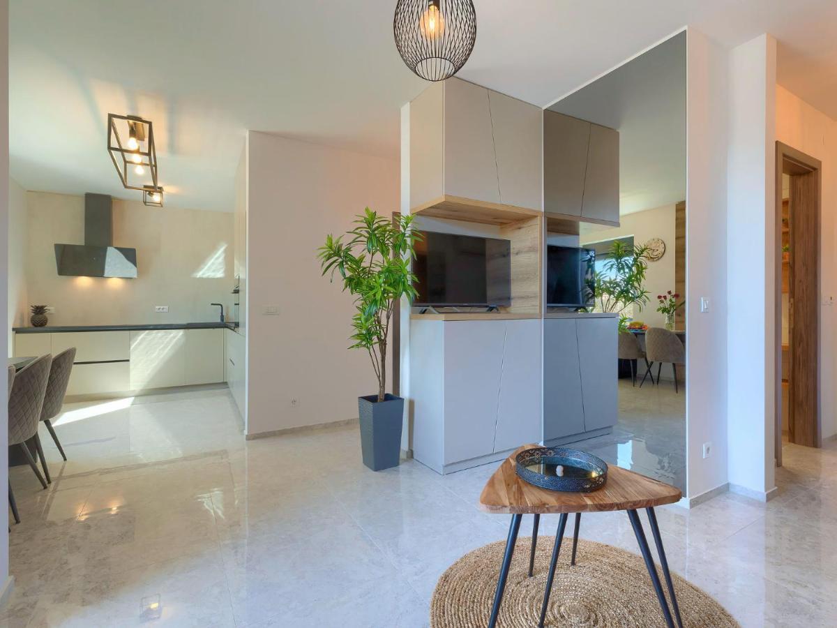 Apartment Wing 77 By Interhome Pula Buitenkant foto