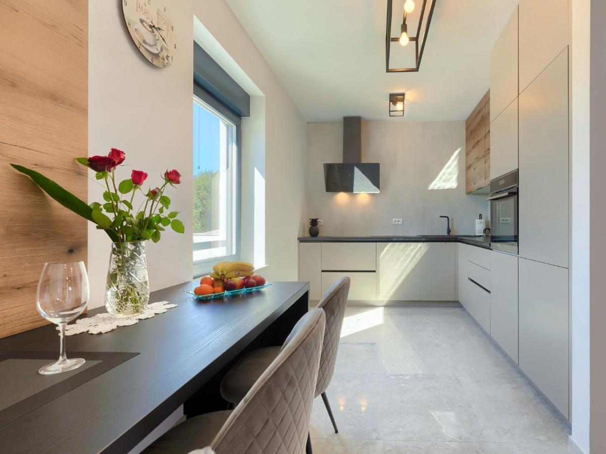Apartment Wing 77 By Interhome Pula Buitenkant foto